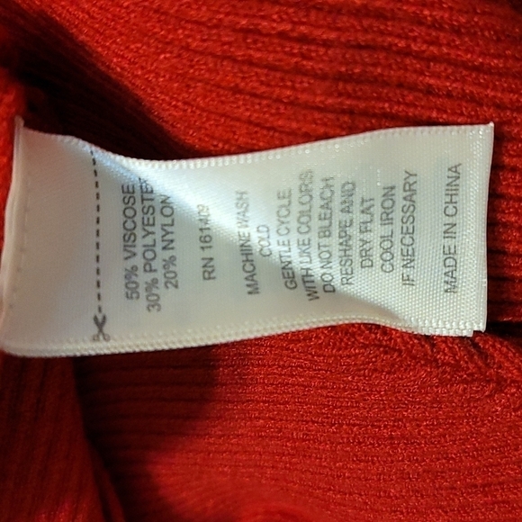 Greige Red Dolman Sleeveless Ribbed Sweater - Picture 13 of 15